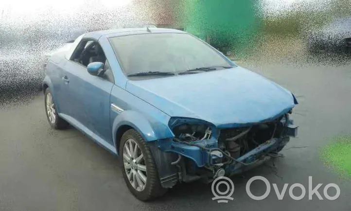 Opel Tigra B Półoś przednia PX505301323