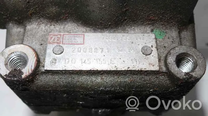 Audi A8 S8 D2 4D Pompe de direction assistée 4D0145155E