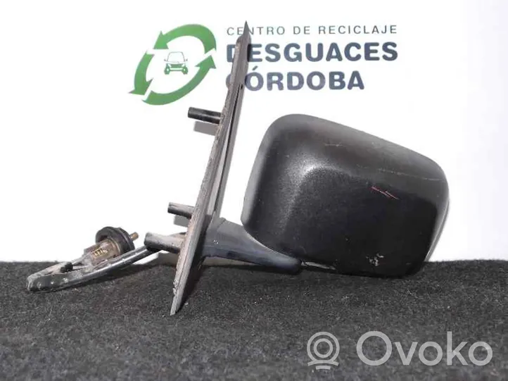 Volkswagen Jetta II Front door electric wing mirror 