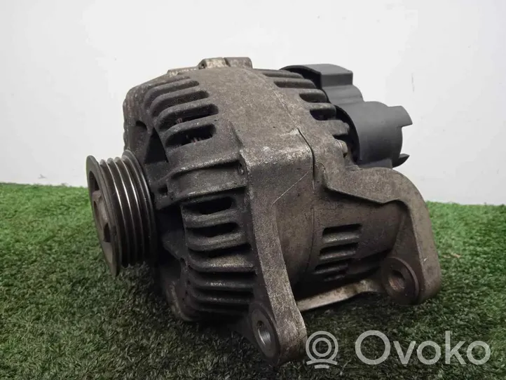 Nissan Micra C+C Alternador 