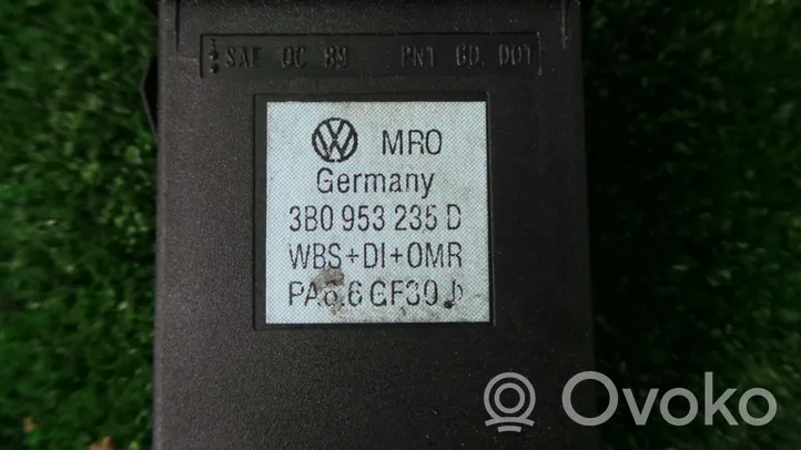 Volkswagen Passat Alltrack Hazard light switch 3B0953235D