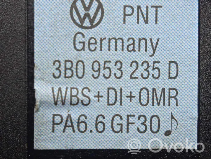 Volkswagen Passat Alltrack Przycisk świateł awaryjnych 3B0953235D
