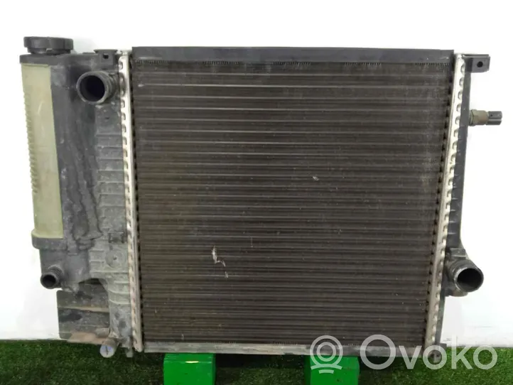 BMW 3 E30 Radiateur de refroidissement 