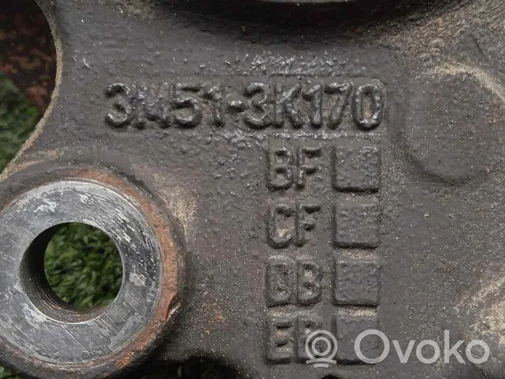 Volvo V50 Fusée d'essieu de moyeu de la roue avant 3M513K170BF