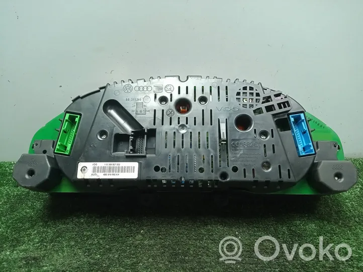 Audi A6 S6 C4 4A Tachimetro (quadro strumenti) 