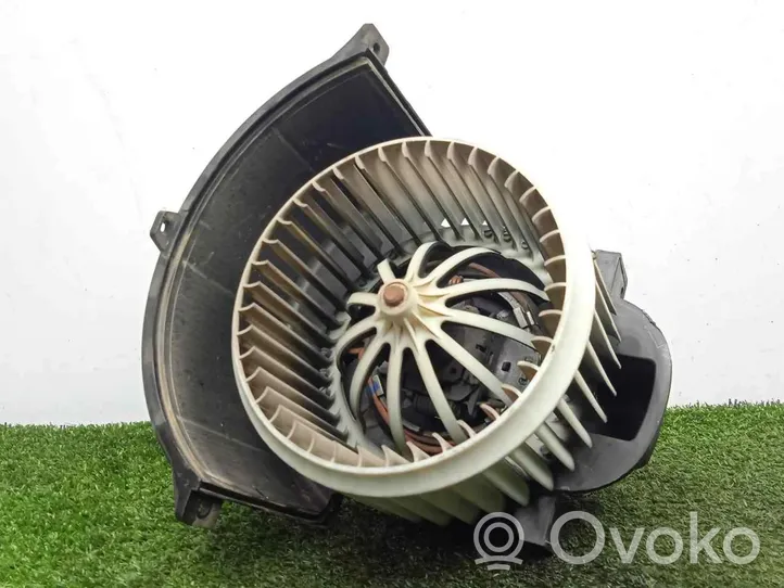 Audi Q7 4L Pečiuko ventiliatorius/ putikas 7L0820021Q