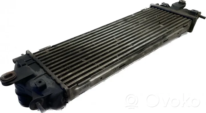 Nissan Primastar Chłodnica powietrza doładowującego / Intercooler 