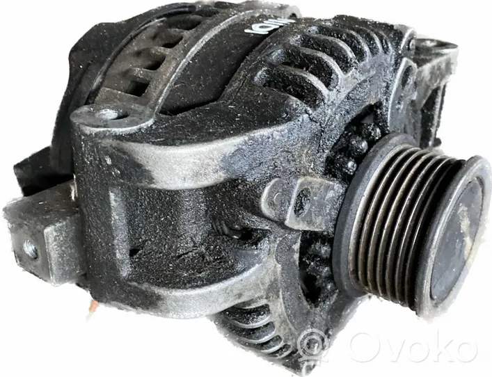 Toyota Corolla Verso E121 Alternador 