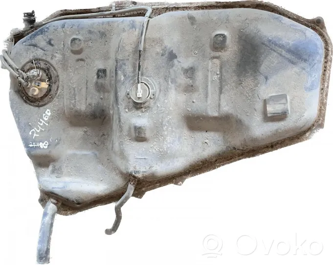 Toyota Corolla Verso E121 Fuel tank 