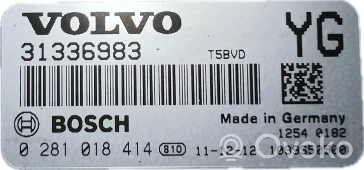 Volvo XC70 Sterownik / Moduł ECU 