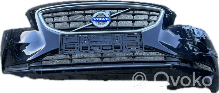 Volvo V40 Etupuskuri 