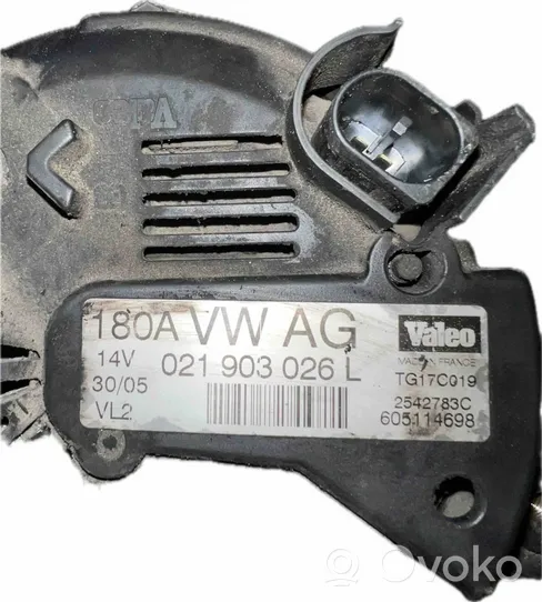 Volkswagen PASSAT B6 Alternator 