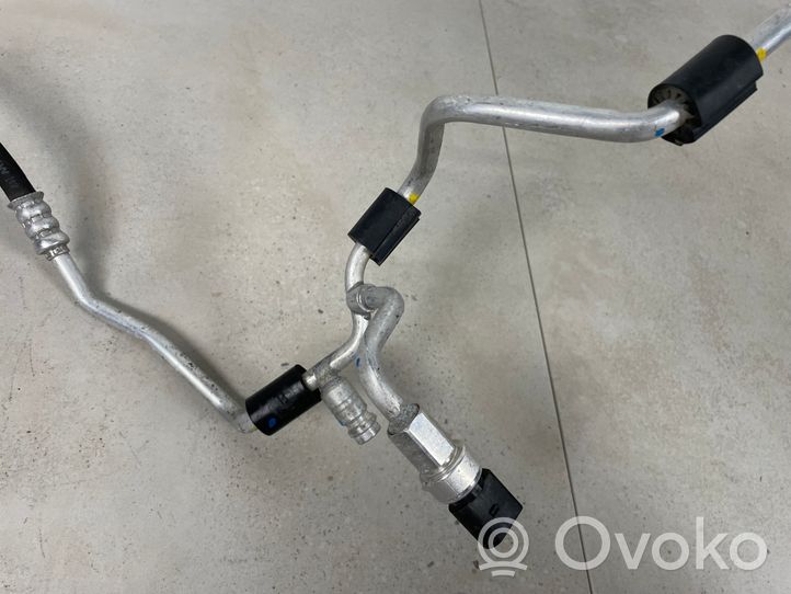 Volkswagen Jetta VI Air conditioning (A/C) pipe/hose 5C0820741A