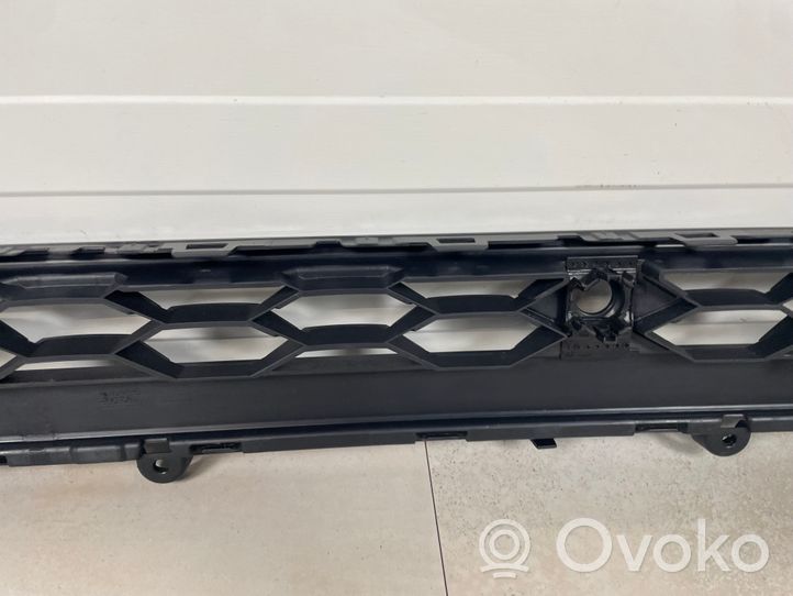 Volkswagen Tiguan Kratka dolna zderzaka przedniego 5NA853677A