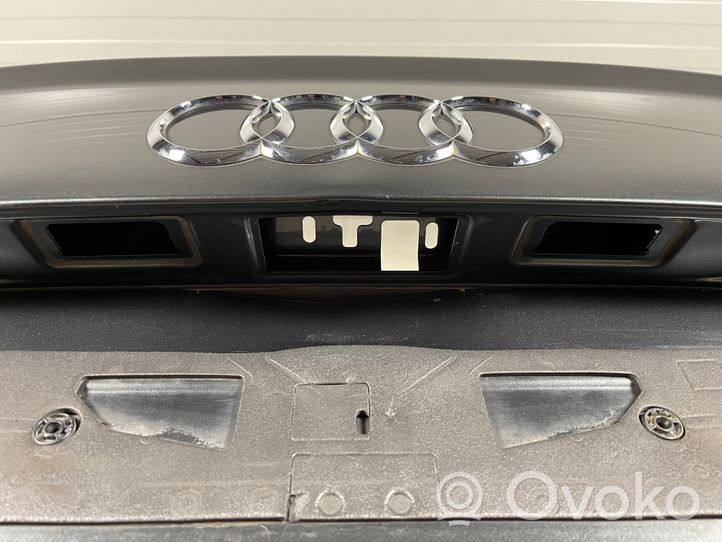 Audi SQ7 Galinis dangtis (bagažinės) 4M0827445