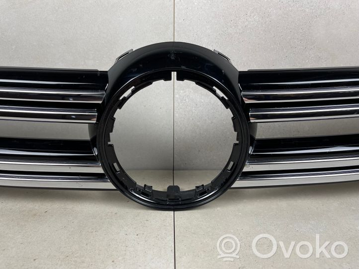 Volkswagen Tiguan Etupuskurin ylempi jäähdytinsäleikkö 5N0853655