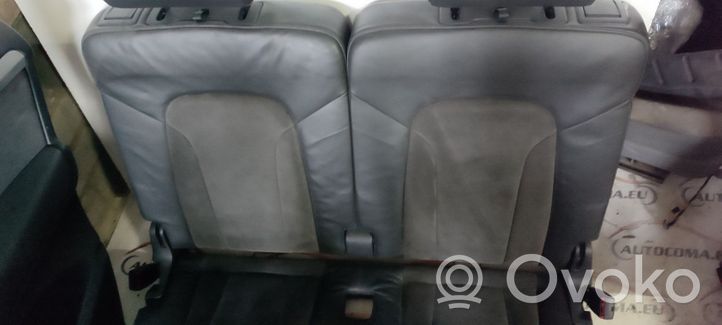 Audi Q7 4L Seat and door cards trim set 