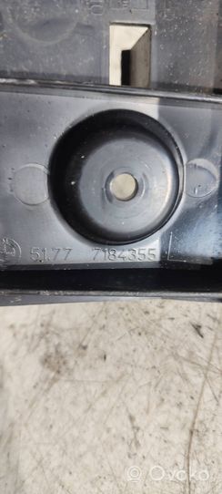 BMW 1 E81 E87 Supporto di montaggio del parafango 7184355