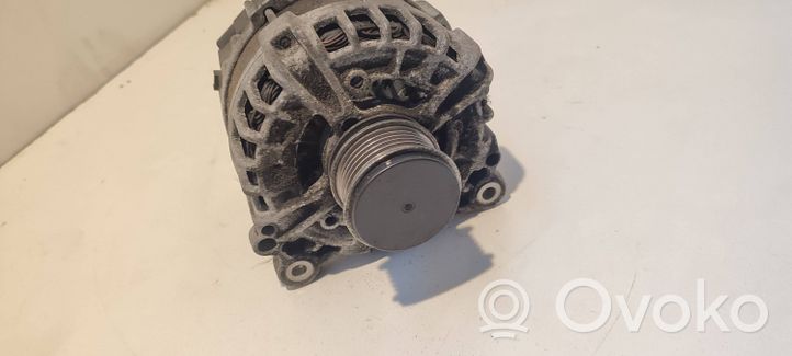 Volkswagen PASSAT B7 Alternator 03L903024F