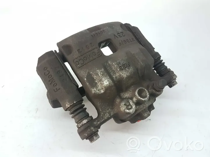 Ford Fiesta Caliper de freno delantero 2218133