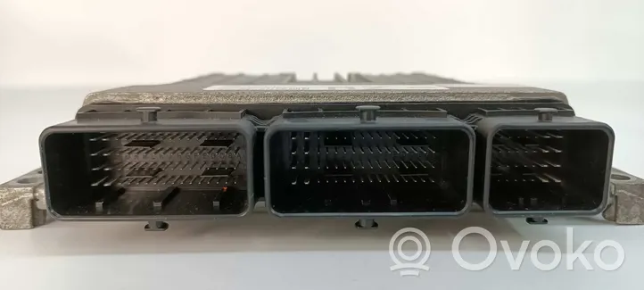 Nissan Qashqai+2 Unité de commande, module ECU de moteur S180067175A