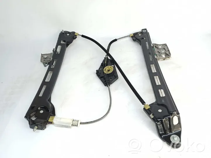 Volkswagen PASSAT CC Rear door window regulator with motor 