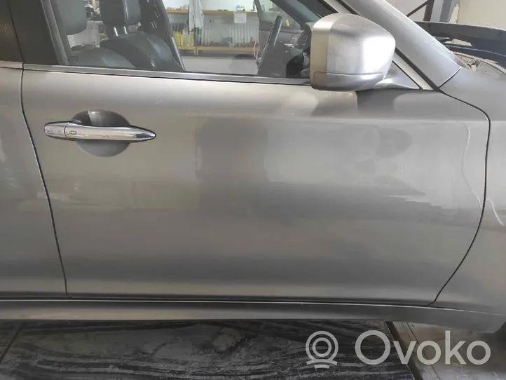 Infiniti M Etuovi GRIS