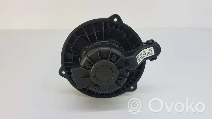 KIA Carens III Ventola riscaldamento/ventilatore abitacolo 