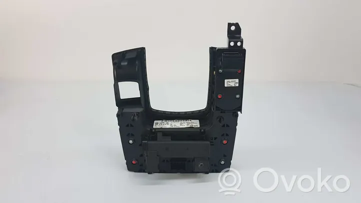 Audi A8 S8 D3 4E Console centrale, commande de multimédia l'unité principale 