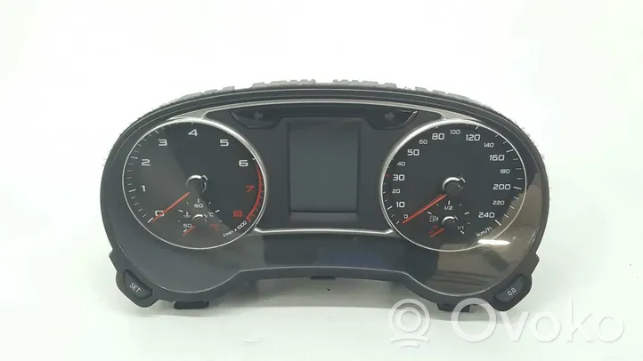 Audi A1 Geschwindigkeitsmesser Cockpit 