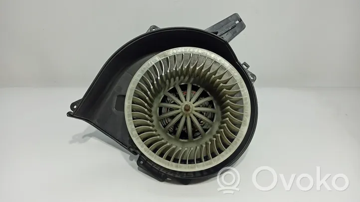 Volkswagen Polo IV 9N3 Ventola riscaldamento/ventilatore abitacolo 