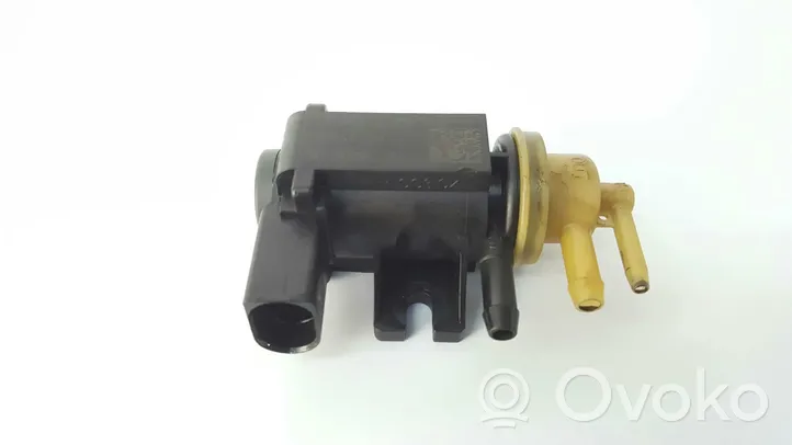 Seat Leon (5F) Turbo solenoid valve 4011464A