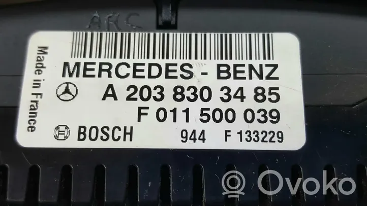Mercedes-Benz C W203 Panel klimatyzacji F011500039