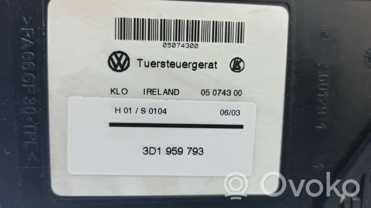 Volkswagen Touareg I Podnośnik szyby drzwi z silniczkiem 0130821764