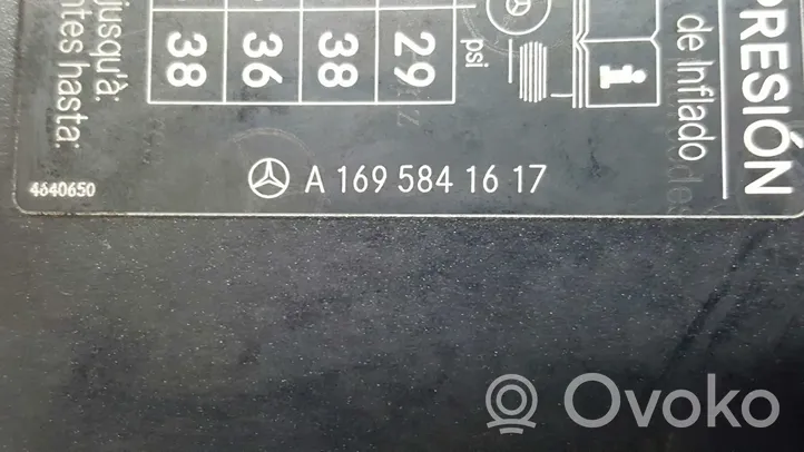 Mercedes-Benz B W245 Tappo del serbatoio del carburante A1695841617