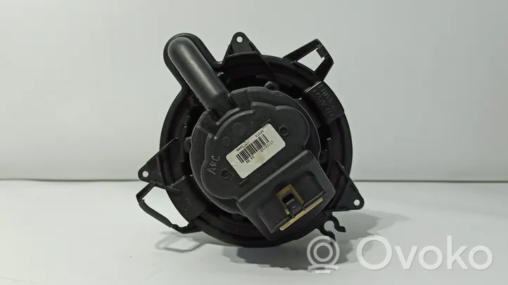 Renault Captur Ventola riscaldamento/ventilatore abitacolo 5P3730000