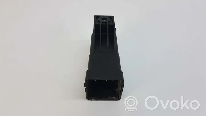 Infiniti FX Glow plug pre-heat relay 0281003045