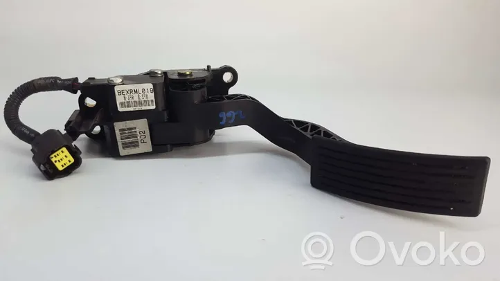 Hyundai Accent Pedale dell’acceleratore 32700-1G800