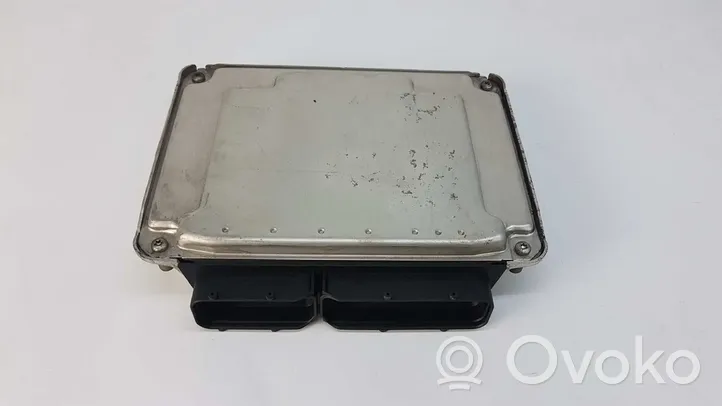 Volkswagen Polo IV 9N3 Unité de commande, module ECU de moteur 0281011241