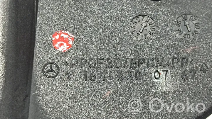 Mercedes-Benz ML W164 Tappo del serbatoio del carburante A1647570006