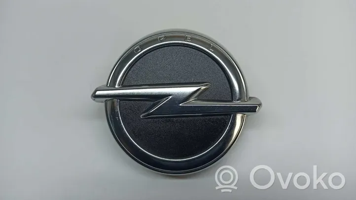 Opel Corsa E Uchwyt / Rączka zewnętrzna otwierania klapy tylnej / bagażnika 39007842