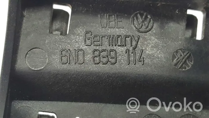 Volkswagen Polo III 6N 6N2 6NF Priekinė atidarymo rankenėlė vidinė 