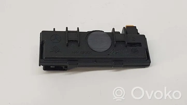 Mercedes-Benz E W212 Sensor / Fühler / Geber 1729058200