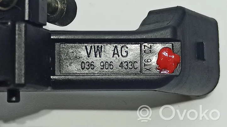Audi A4 S4 B8 8K Crankshaft position sensor 