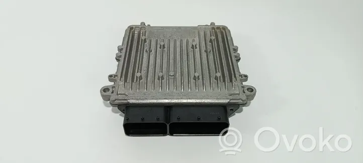 Mercedes-Benz C W204 Unité de commande, module ECU de moteur 0281015987