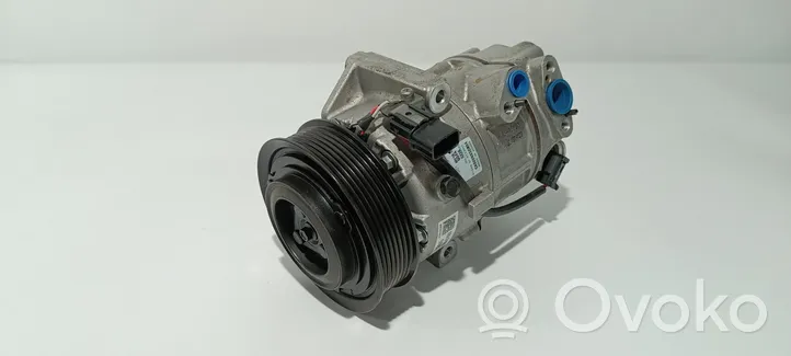 Hyundai Tucson TL Ilmastointilaitteen kompressorin pumppu (A/C) 