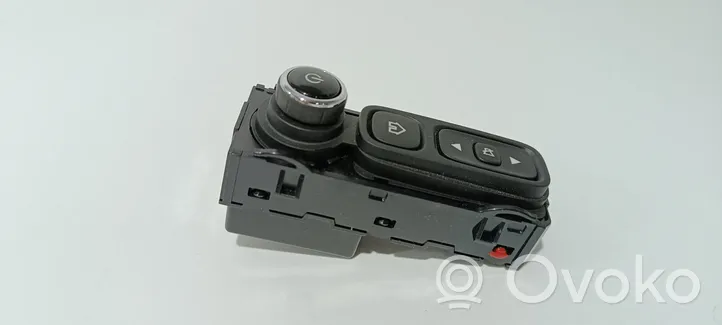 Smart ForFour II W453 Interrupteur / bouton multifonctionnel A4539053601