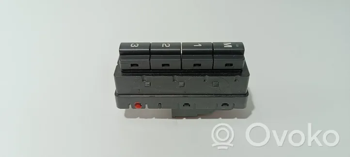 Land Rover Evoque II Interruttore di controllo del sedile K8D214776AB