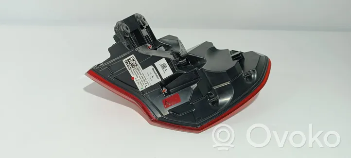 Audi Q3 F3 Lampy tylnej klapy bagażnika 