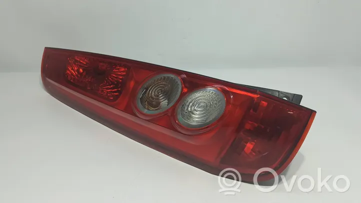 Ford Fiesta Lampy tylnej klapy bagażnika 6S61-13A603-BE